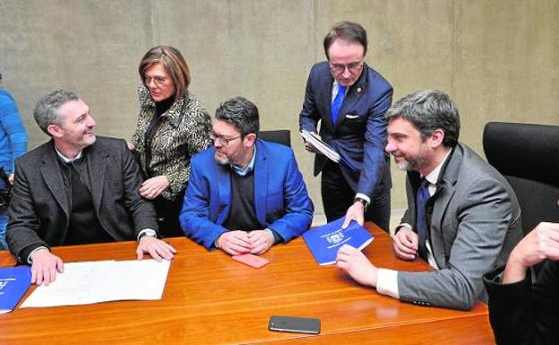 Los diputados regionales toman nota de las necesidades de la Fiscalía Superior