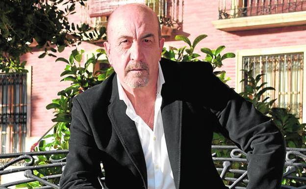 El escritor Miguel Sánchez Robles pregonará las Fiestas de la Cruz de 2023 en Caravaca